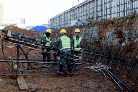 潜江经济开发区无缝钢花管土钉施工